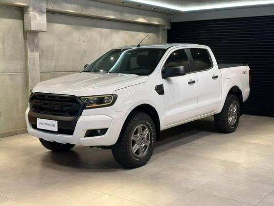 FORD RANGER 2.2 XLS 4X4 CD 16V DIESEL 4P AUTOMÁTICO